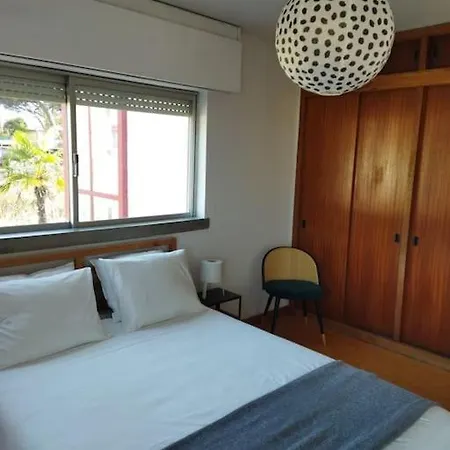 Casa Capuchos. Close To Lisbon With Ocean View * Caparica