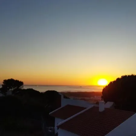 Casa Capuchos. Close To Lisbon With Ocean View Tatil Evi