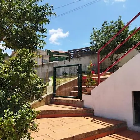 Casa Capuchos. Close To Lisbon With Ocean View * Caparica