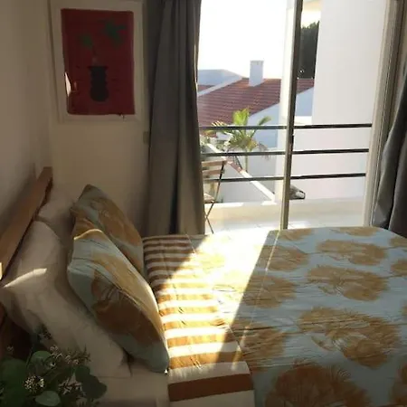 Casa Capuchos. Close To Lisbon With Ocean View Holiday home Caparica