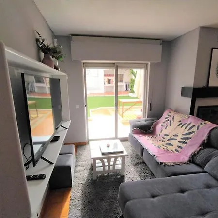 Casa Capuchos. Close To Lisbon With Ocean View * Caparica
